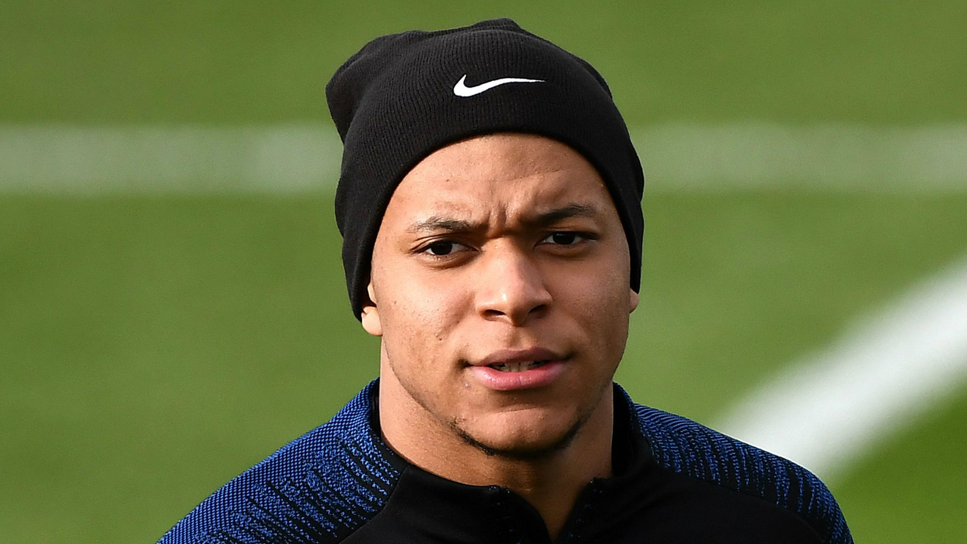 松岗市政抑尘作业